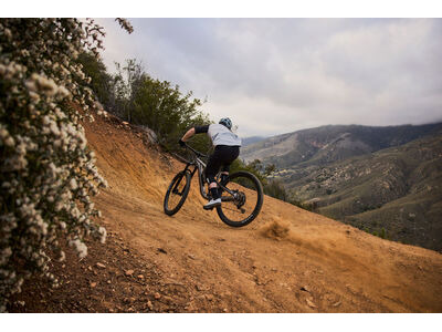 GIANT Trance X 1 click to zoom image