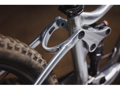 GIANT Faith 24 click to zoom image