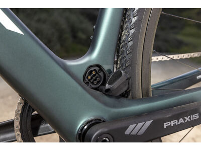 GIANT Defy Advanced E+ Elite 0 click to zoom image