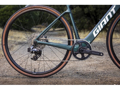 GIANT Defy Advanced E+ Elite AR click to zoom image