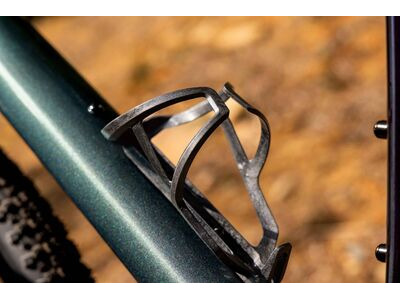 GIANT Airway Elite Bottle Cage click to zoom image