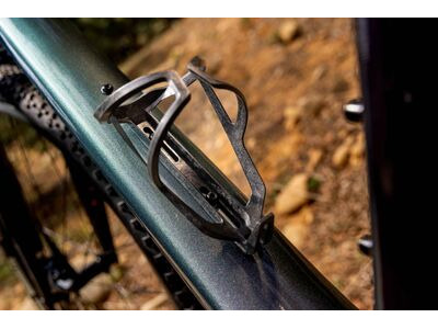 GIANT Airway Elite Bottle Cage click to zoom image