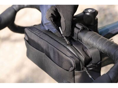 GIANT Shadow Handlebar Bag Green click to zoom image