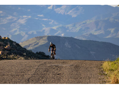 GIANT Rev Pro Mips Helmet Matt White click to zoom image