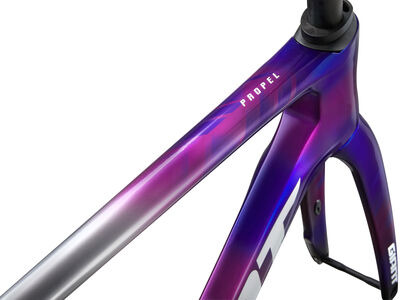 GIANT Propel Advanced SL Team Frameset Purple Storm click to zoom image