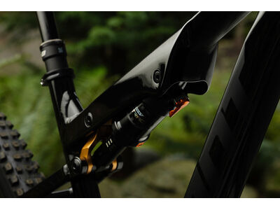 GIANT Stance Black click to zoom image