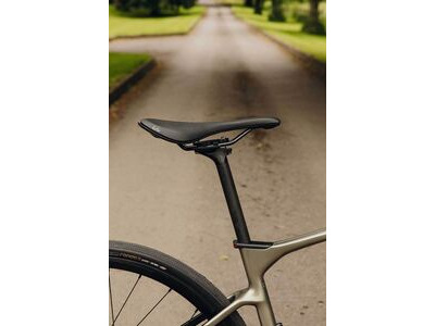 LIV Avail Advanced E+ Elite 2 click to zoom image