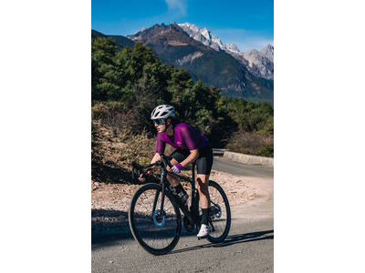 LIV Race Day Short Sleeve Jersey Black click to zoom image