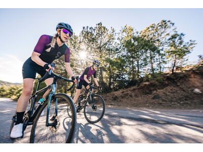 LIV Race Day Short Sleeve Jersey Black click to zoom image