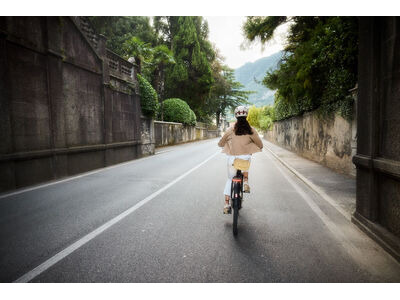 LIV Allure E+ 1 click to zoom image