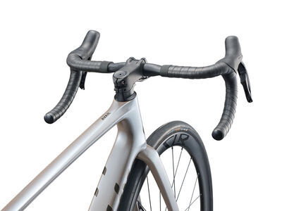 LIV Avail Advanced 0 click to zoom image