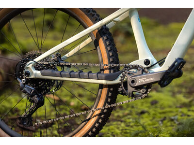 LIV Embolden Pale Moss click to zoom image