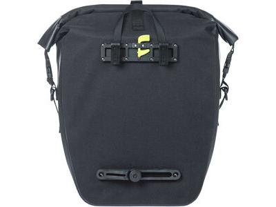 Basil Navigator Waterproof L, single bag click to zoom image