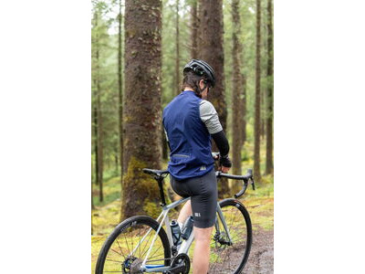 MADISON Freewheel Windproof Packable Gilet - women's - ink navy click to zoom image